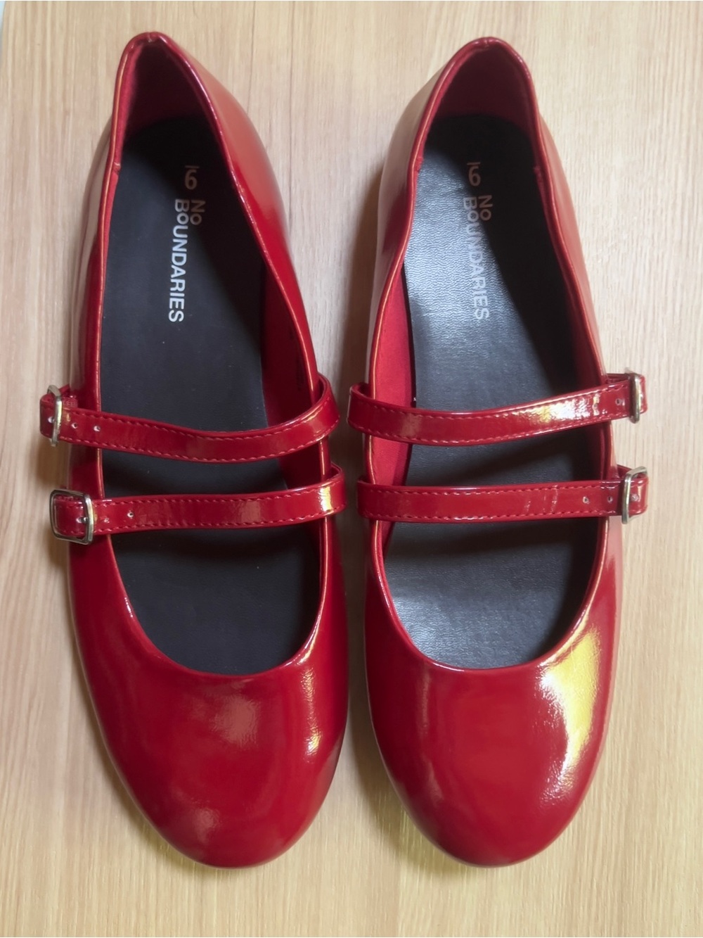 No Boundaries Red Patent Mary Jane Flats Double Strap Size 9 Glossy Ballet Shoes